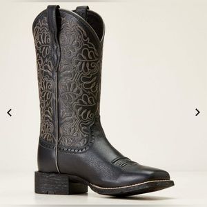 Women’s Ariat Round-Up Square Toe Cowgirl Boots